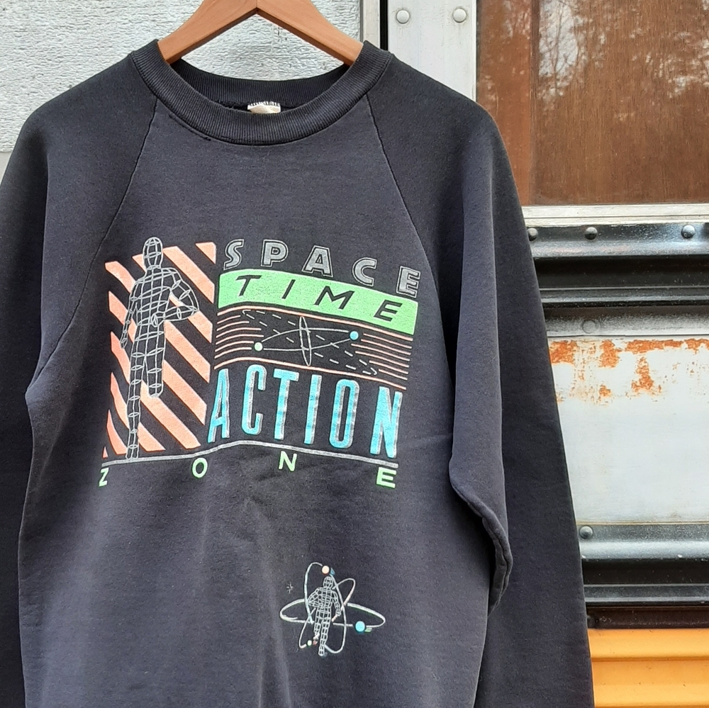 Vintage Retro Crewneck